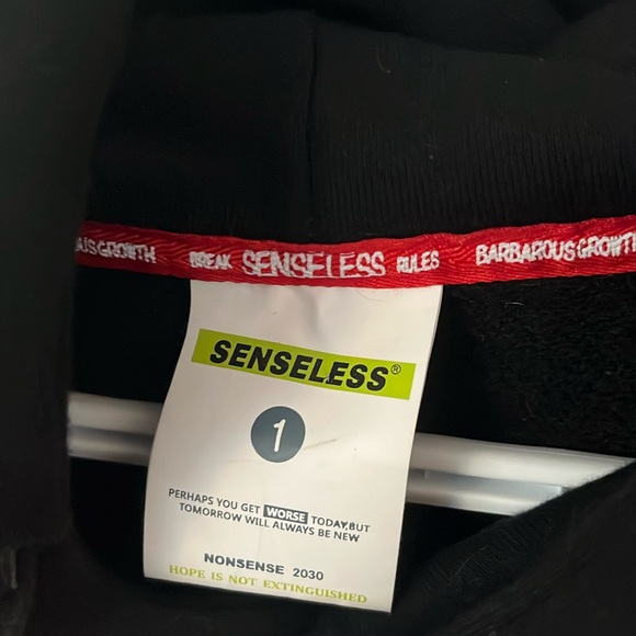 Senseless bunny hoodie - Picture 3 of 3